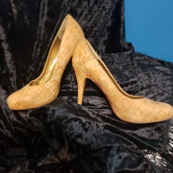 Ladies Heals - Picture 6 of 7